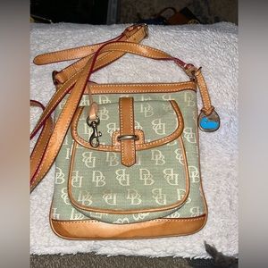 Dooney & Bourke crossbody bag
